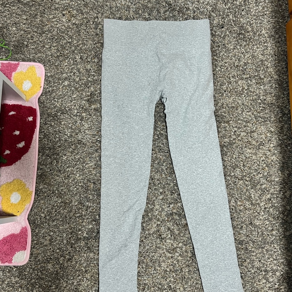 Gray Woman’s Leggings